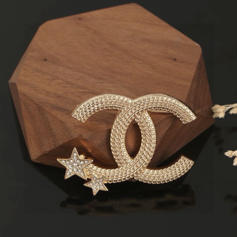 Ch**el brooches